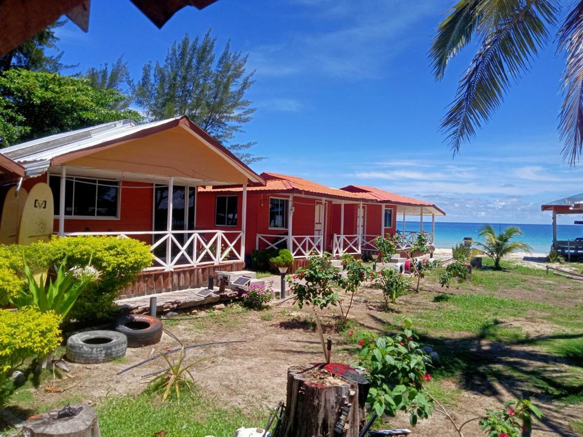 Tumombuvoi Homestay Tiga Papan Dış mekan fotoğraf